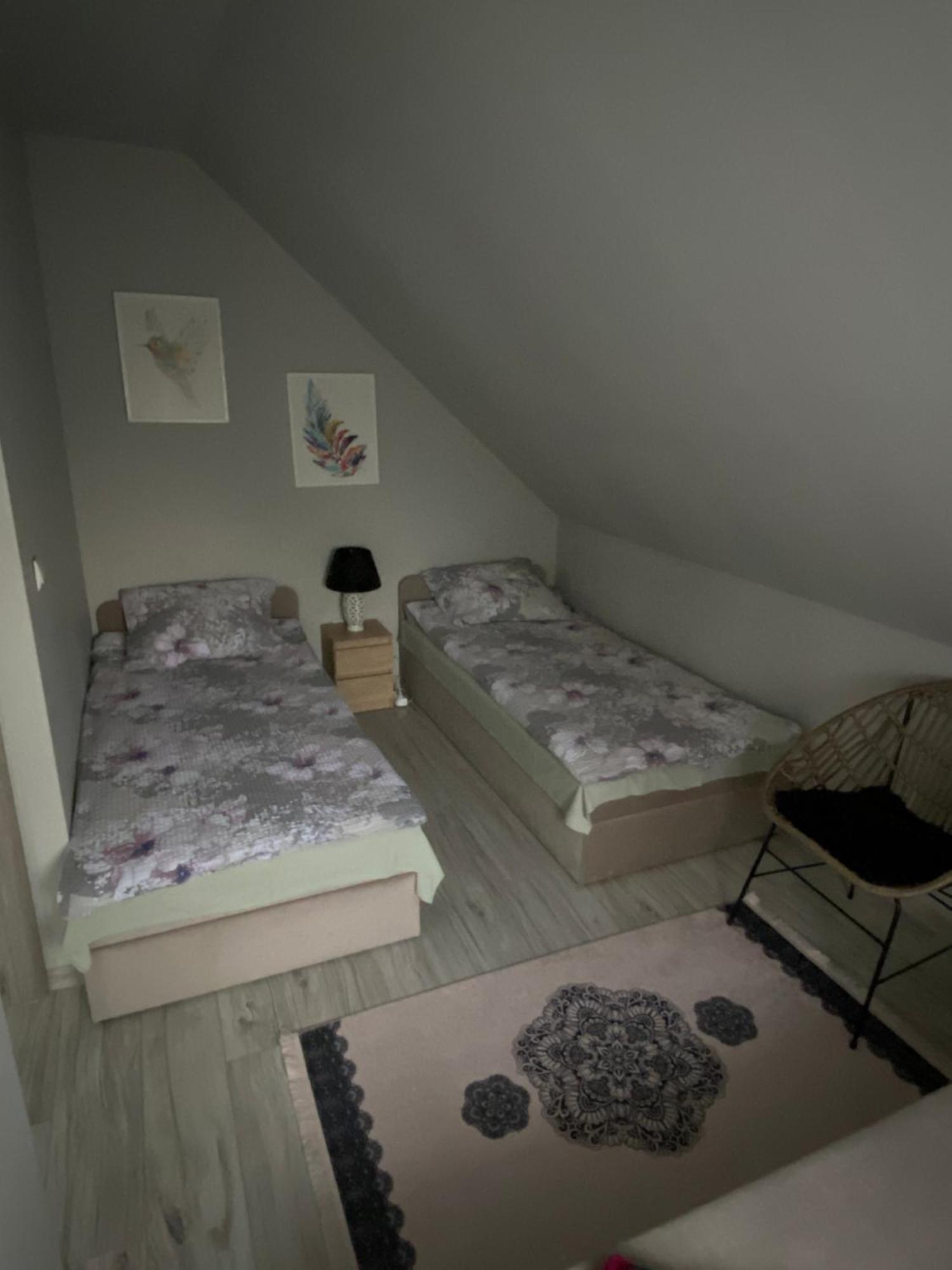 Apartamenty Lesna Osiem Jezow Sudecki Zimmer foto